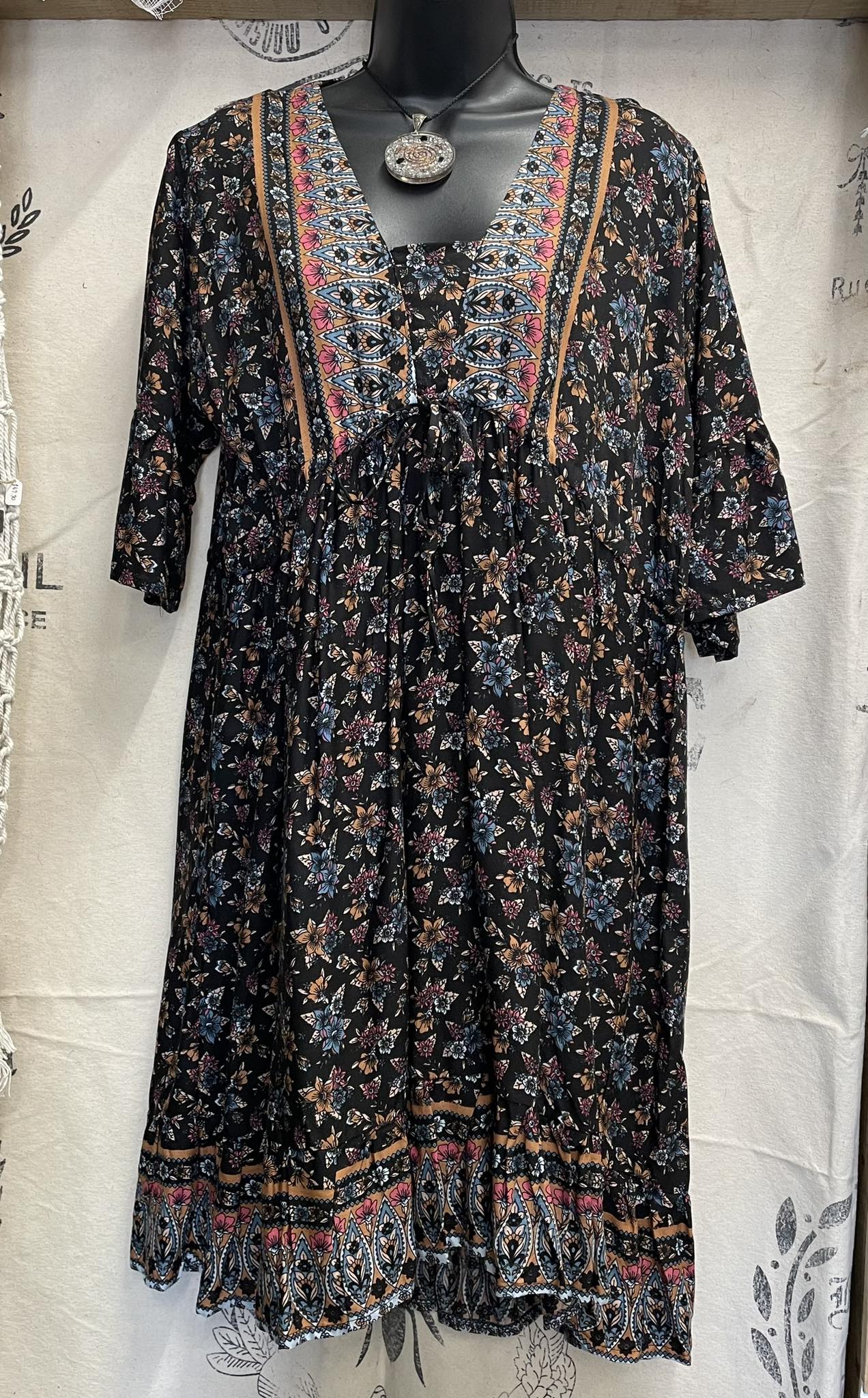 Mid Length Sleeved Dress - Floral black
