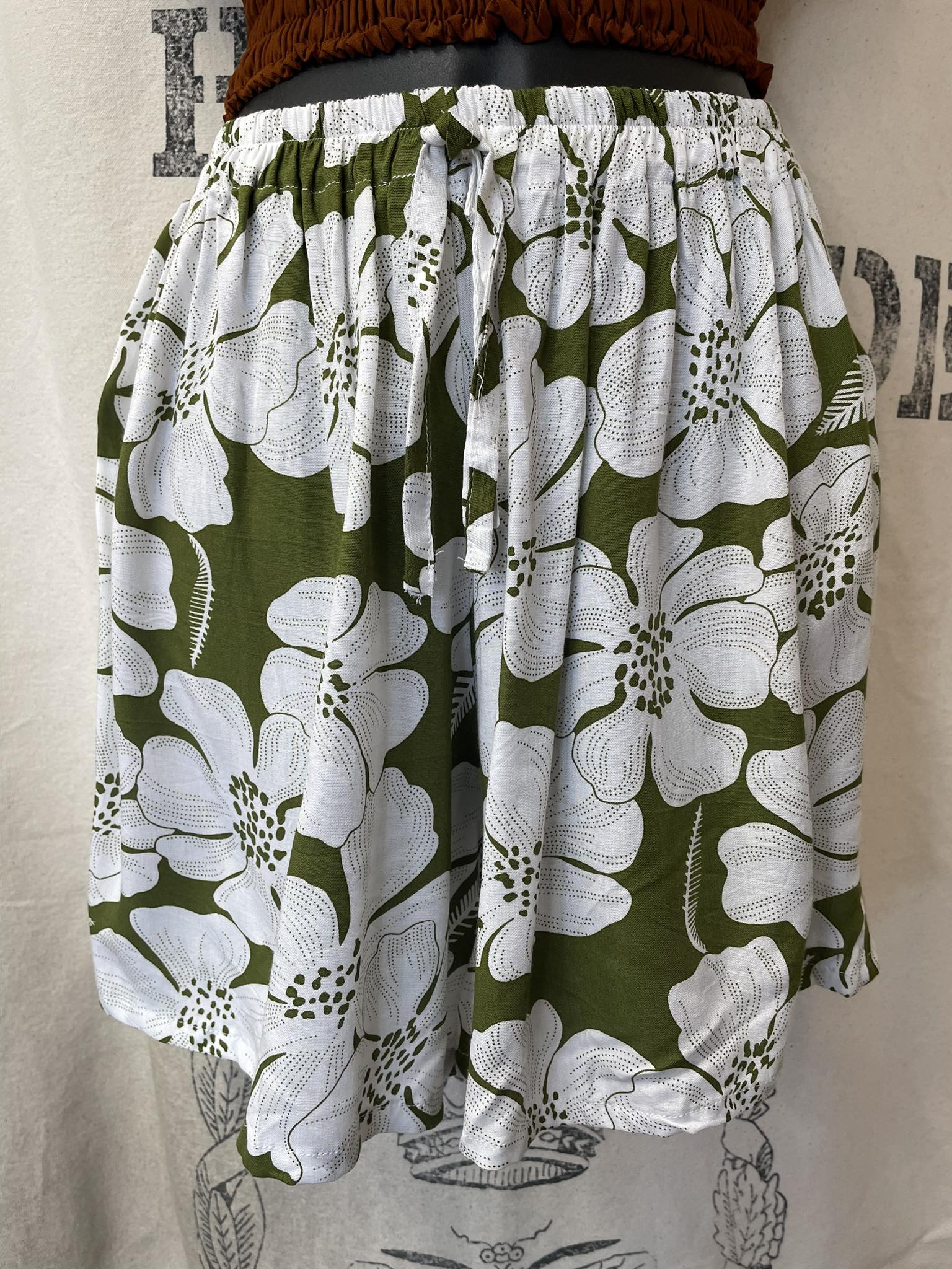 Shorts - Green Hibiscus Flower Print