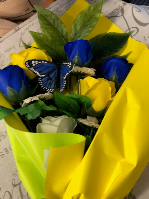 Medium Soap Flower Bouquet - Yellow/Blue Theme